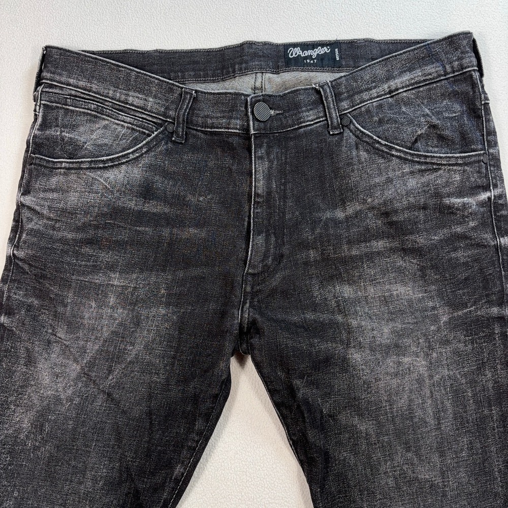 Wrangler Bryson Jeans Men's 36x29* Faded Black Distressed Tapered Stretch Denim - Picture 4 of 16